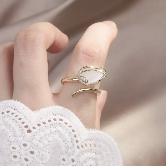 Gold tulip ring